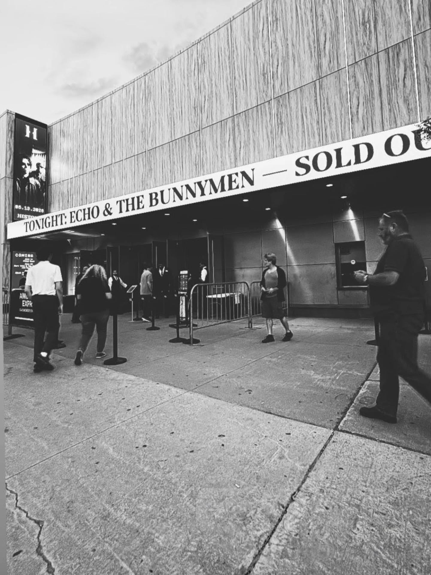 Thank you Toronto. That was truly magical. 🇨🇦🐰
📷 @omerlin