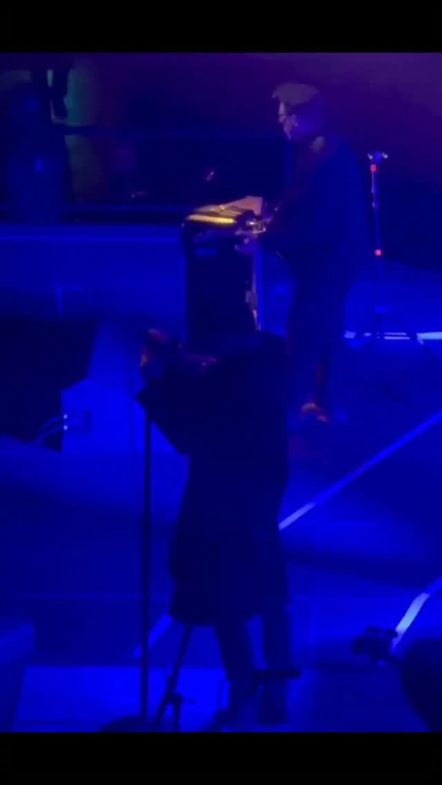 @greek_theatre it's your turn tonight, can you sing louder than @sfmasonic

🎥 @audiovpsf