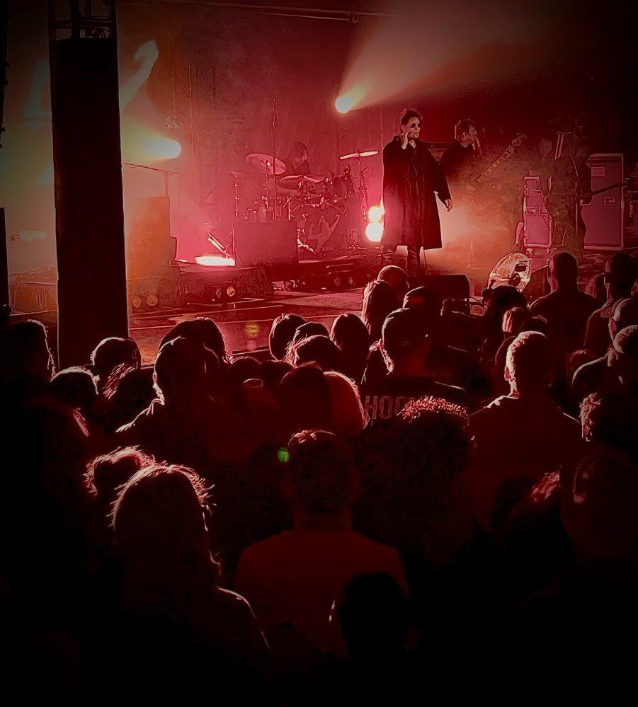 Great show last night in Charlotte. Thanks to those who attended 🐰
📷 @philburr98107