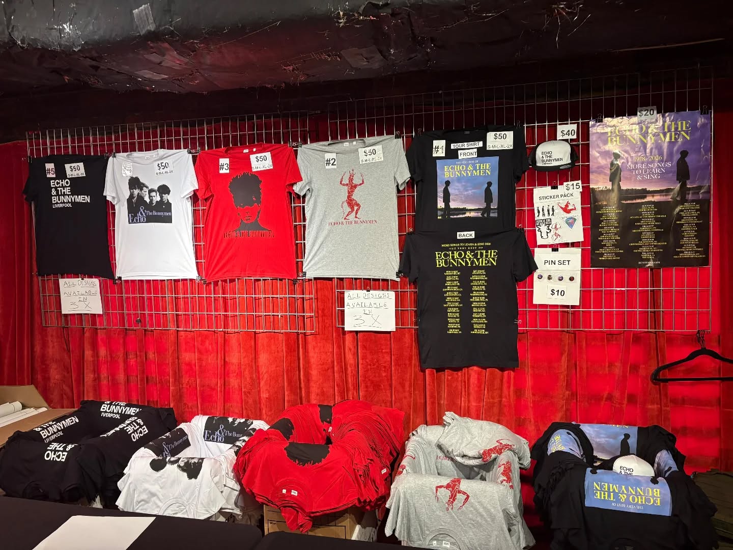Soundcheck ✅
Merch ready ✅